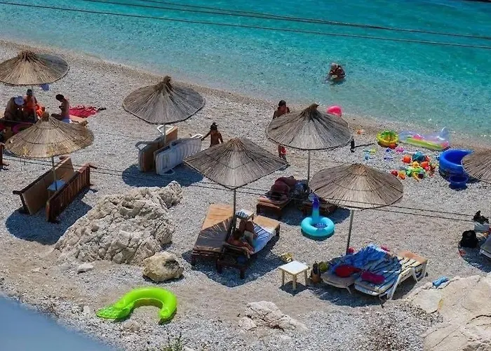 Mariakrisaf 招待所 *