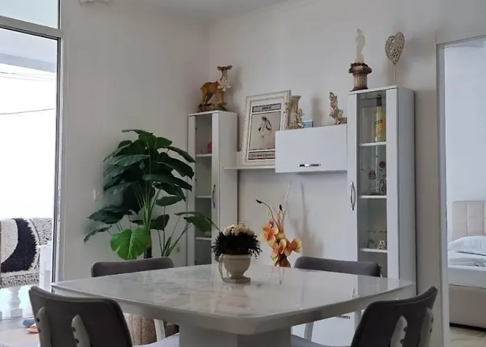 招待所 Mariakrisaf *